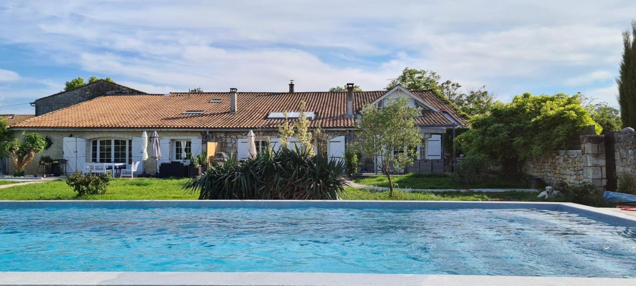 Domaine Des Pres De Joussac - Protocole Sanitaire Strict Villa Jau-Dignac-et-Loirac Buitenkant foto