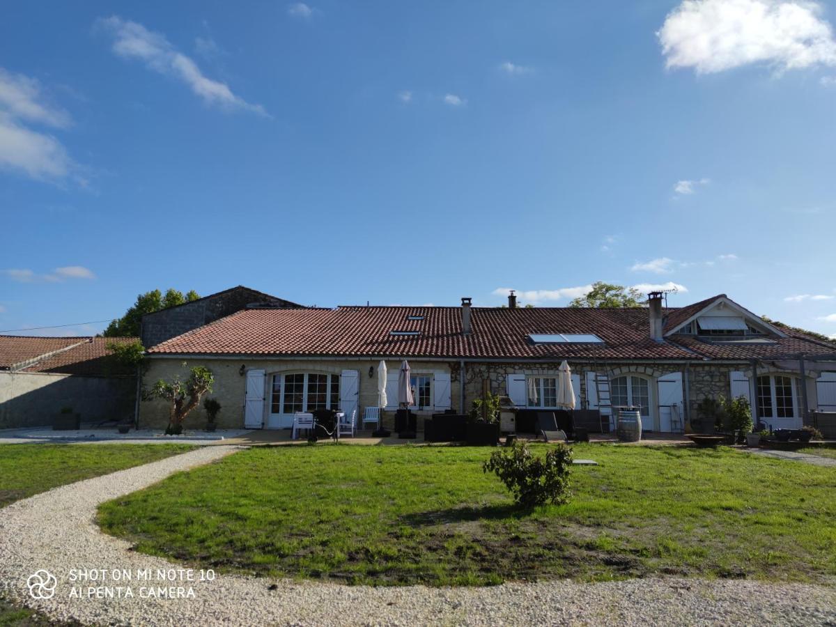 Domaine Des Pres De Joussac - Protocole Sanitaire Strict Villa Jau-Dignac-et-Loirac Buitenkant foto